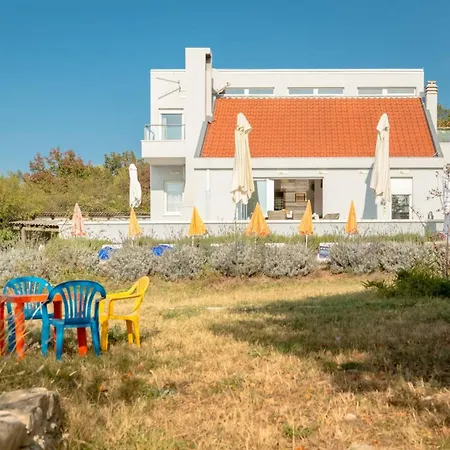 Rustic Florice With A Pool Villa *