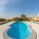 Villa Rustic Florice With A Pool