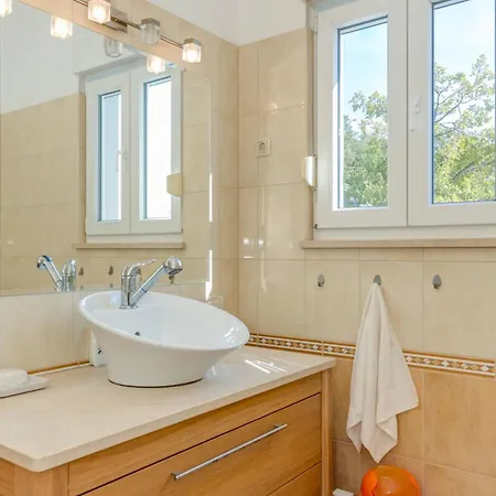 Villa Rustic Florice With A Pool Lecevica