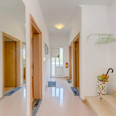 Villa Rustic Florice With A Pool Lecevica