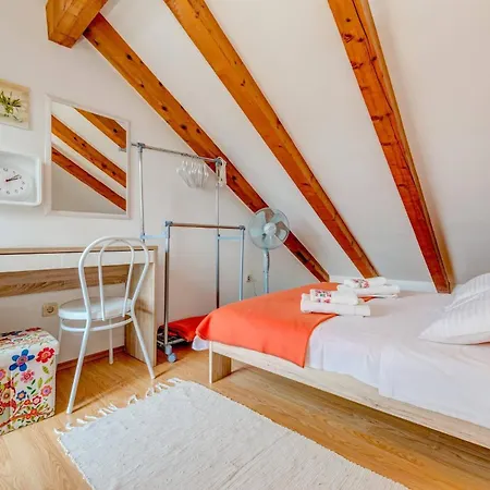 Rustic Florice With A Pool Villa