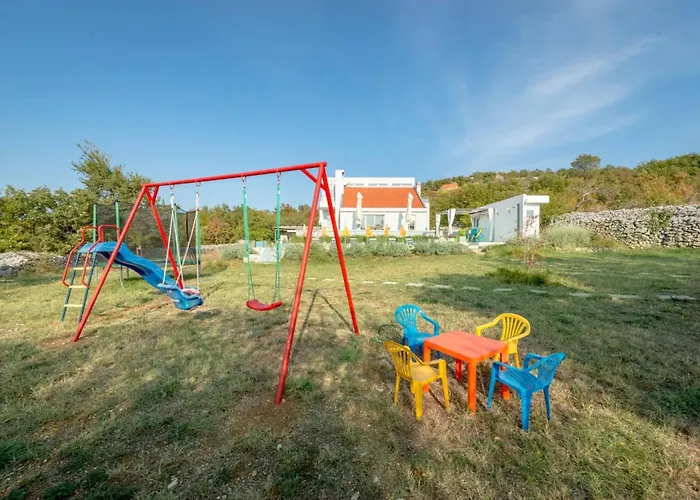 Rustic Florice With A Pool Villa