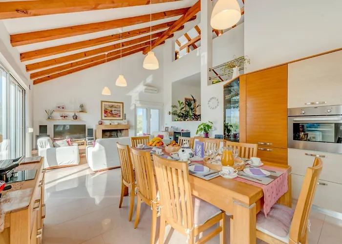 Villa Rustic Florice With A Pool